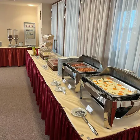 Estella Superior Hotel