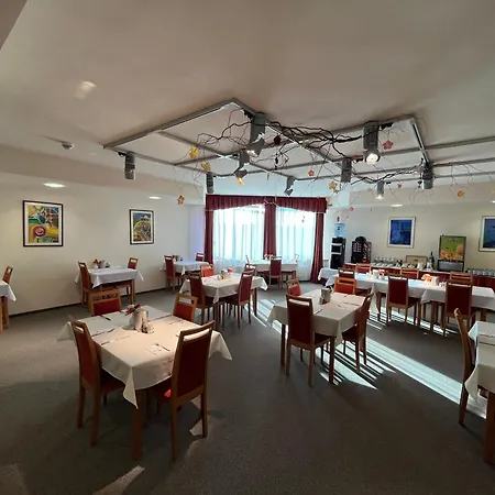 Hotel Estella Superior 2*