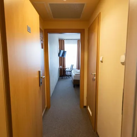 Estella Superior 2* Eger