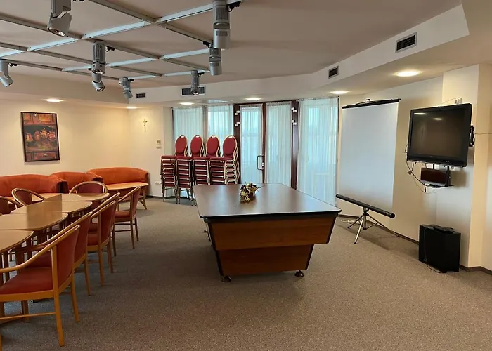 Estella Superior Hotel 2*